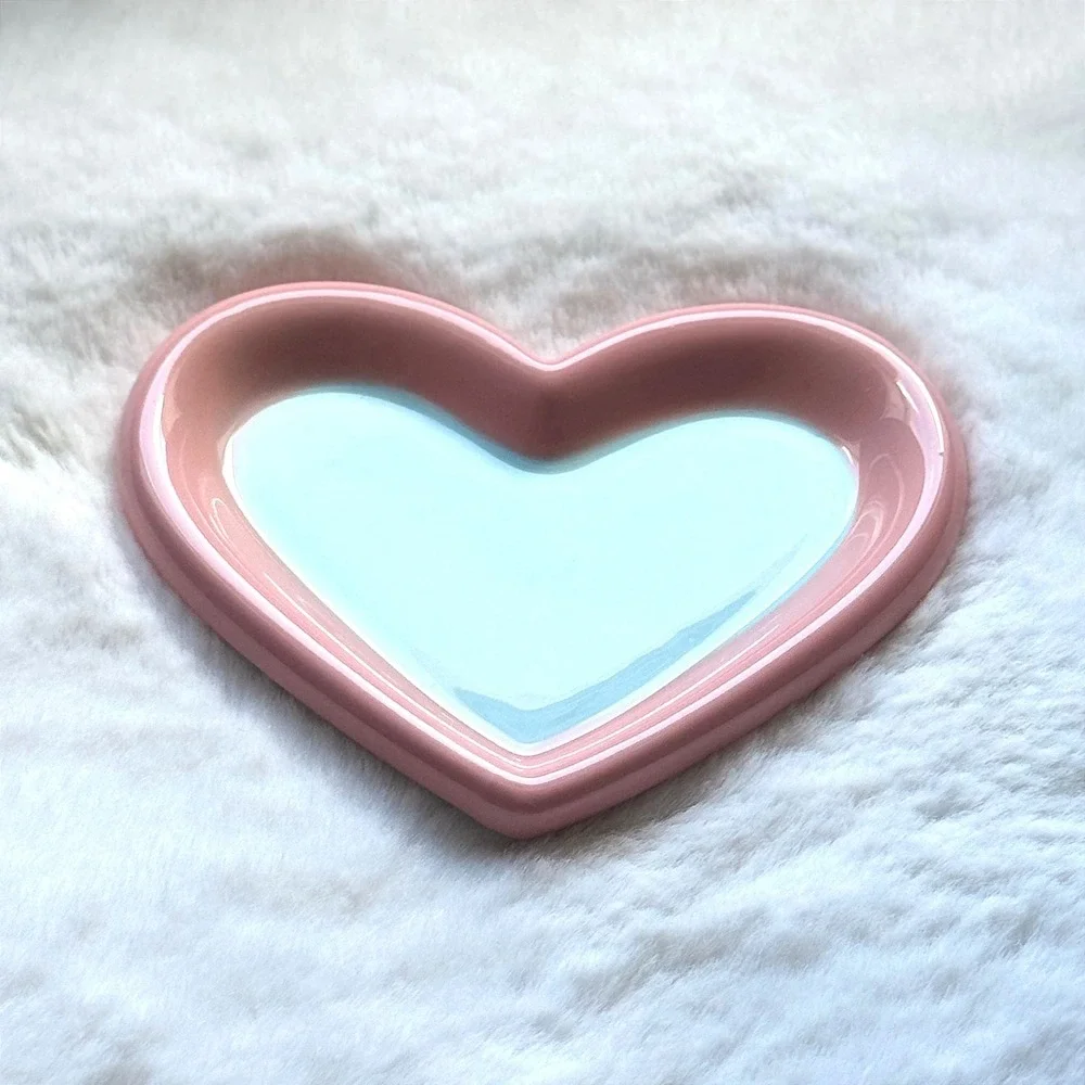 New Heart Shaped Ceramic‎ Cat Plate Pastel Pink Blue Whisker Fatigue Relief Dish